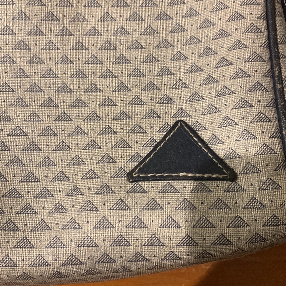 Vintage Liz Claiborne Purse - Picture 2 of 5